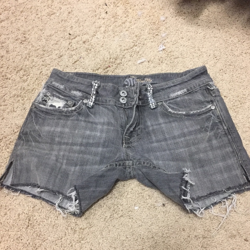 Miss Me Shorts, 27